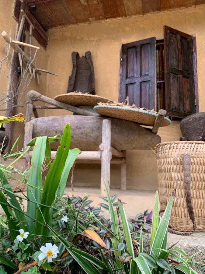 Dong Van Hmong Homestay エクステリア 写真